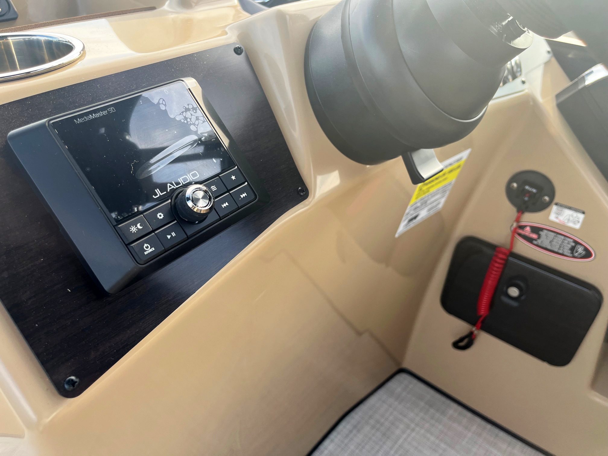 2023 Harris Sunliner 230 with 200HP Mercury - Photo 16